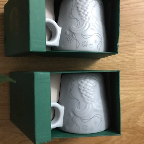 Starbucks 2016 Anniversary Mugs - Picture 4 of 4
